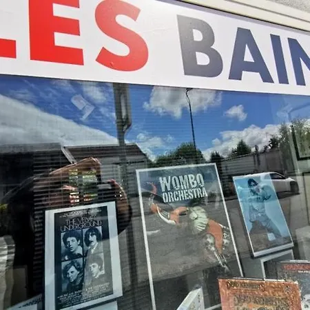 Le Grand Bain לינה וארוחת בוקר